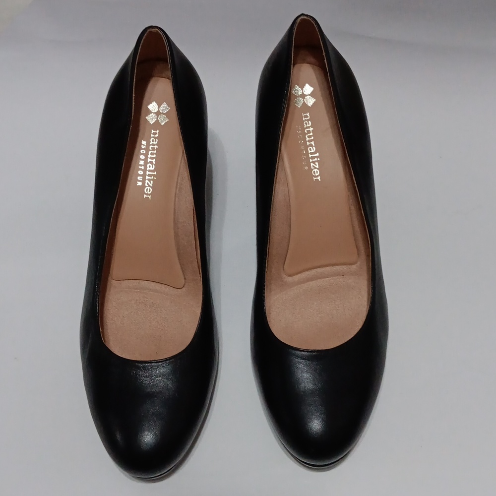 Naturalizer N5 Contour Women's Black Pumps- 9.0